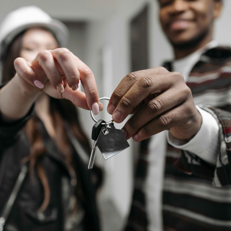Finding Your “Forever” or “For Now”: The Ultimate Guide to Choosing a House in the UK